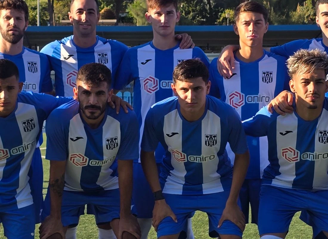 Detalle de la presencia de Oniro en la equipación oficial
