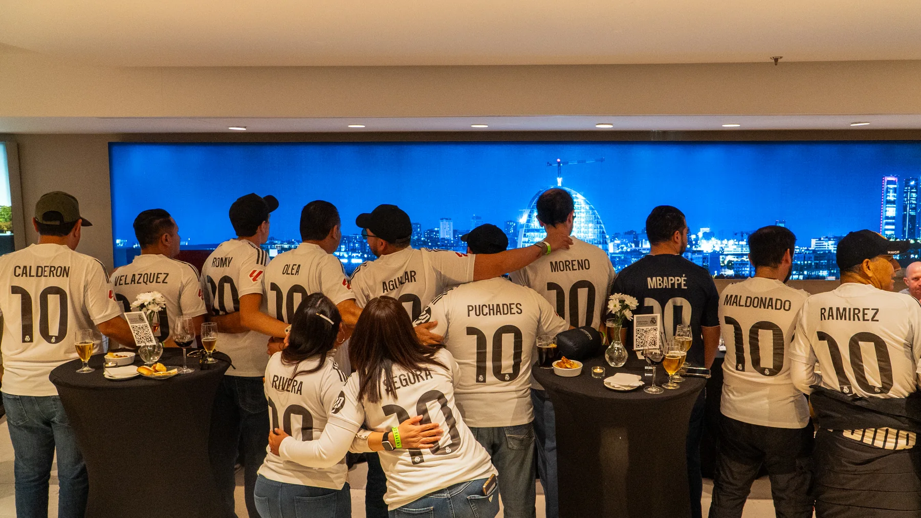 Grupo corporativo en una experiencia deportiva